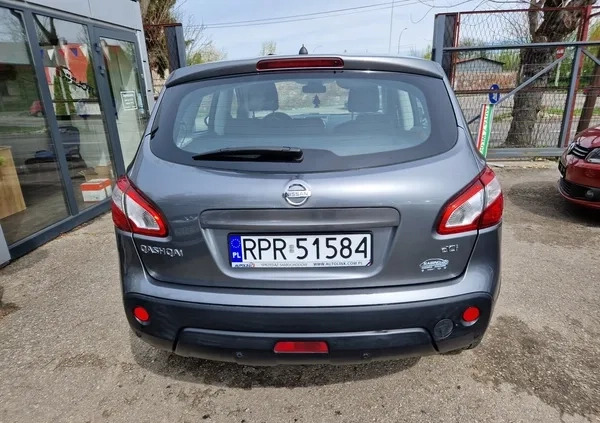 Nissan Qashqai cena 37900 przebieg: 201800, rok produkcji 2011 z Czersk małe 154